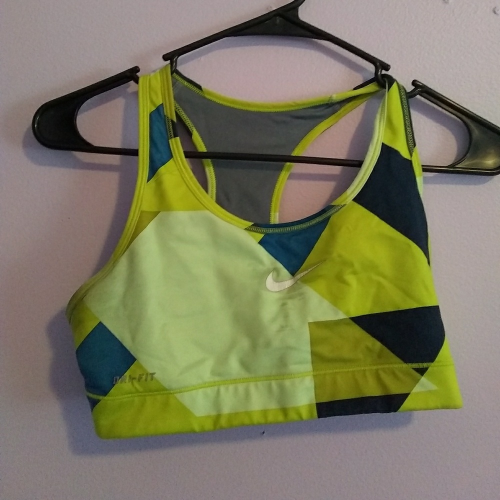 Nike Dri-fit sports bra